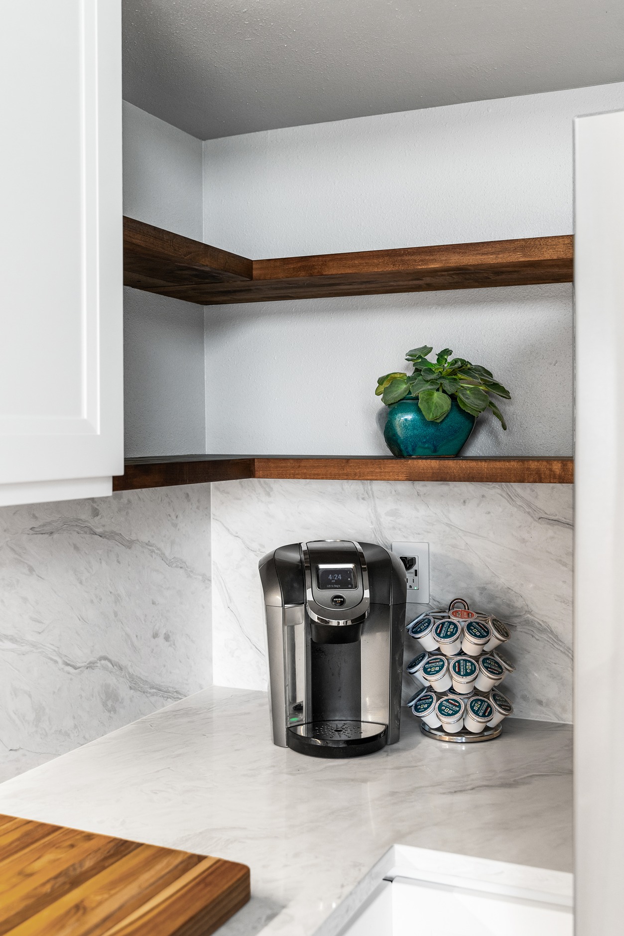 How We Opened Up and Modernized This Issaquah Kitchen