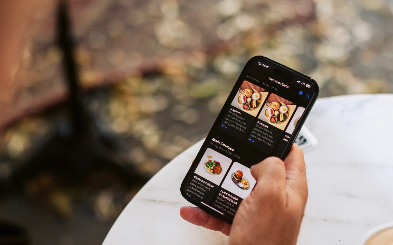 QR payments and cashless tipping in restaurants