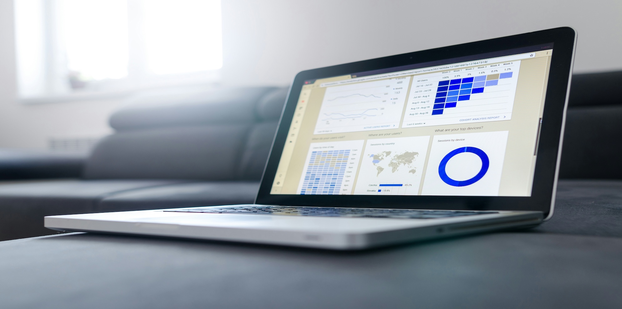 Comparison chart showing Xero, MYOB, and QuickBooks bookkeeping software features and pricing for Australian businesses