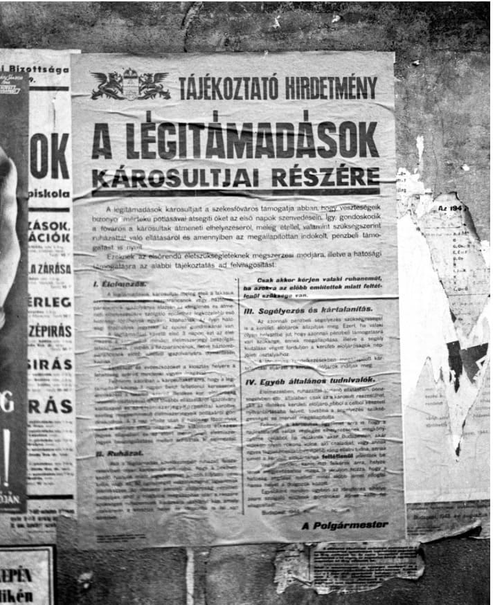 Légitámadásban károsultak (Fortepan/Lissák Tivadar)