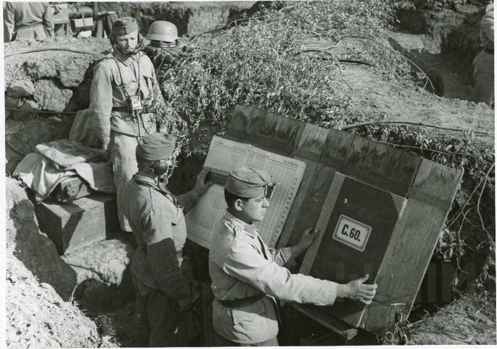 Lőelemek kidolgozása a 201/1. légvédelmi üteg tüzelőállásában a tétényi fennsíkon. (HTM)