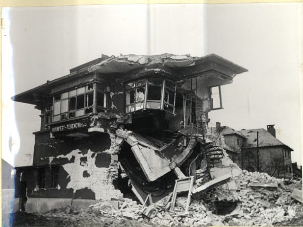 Ferencvárosi pályaudvar jelzőépületének romjai (MNM)