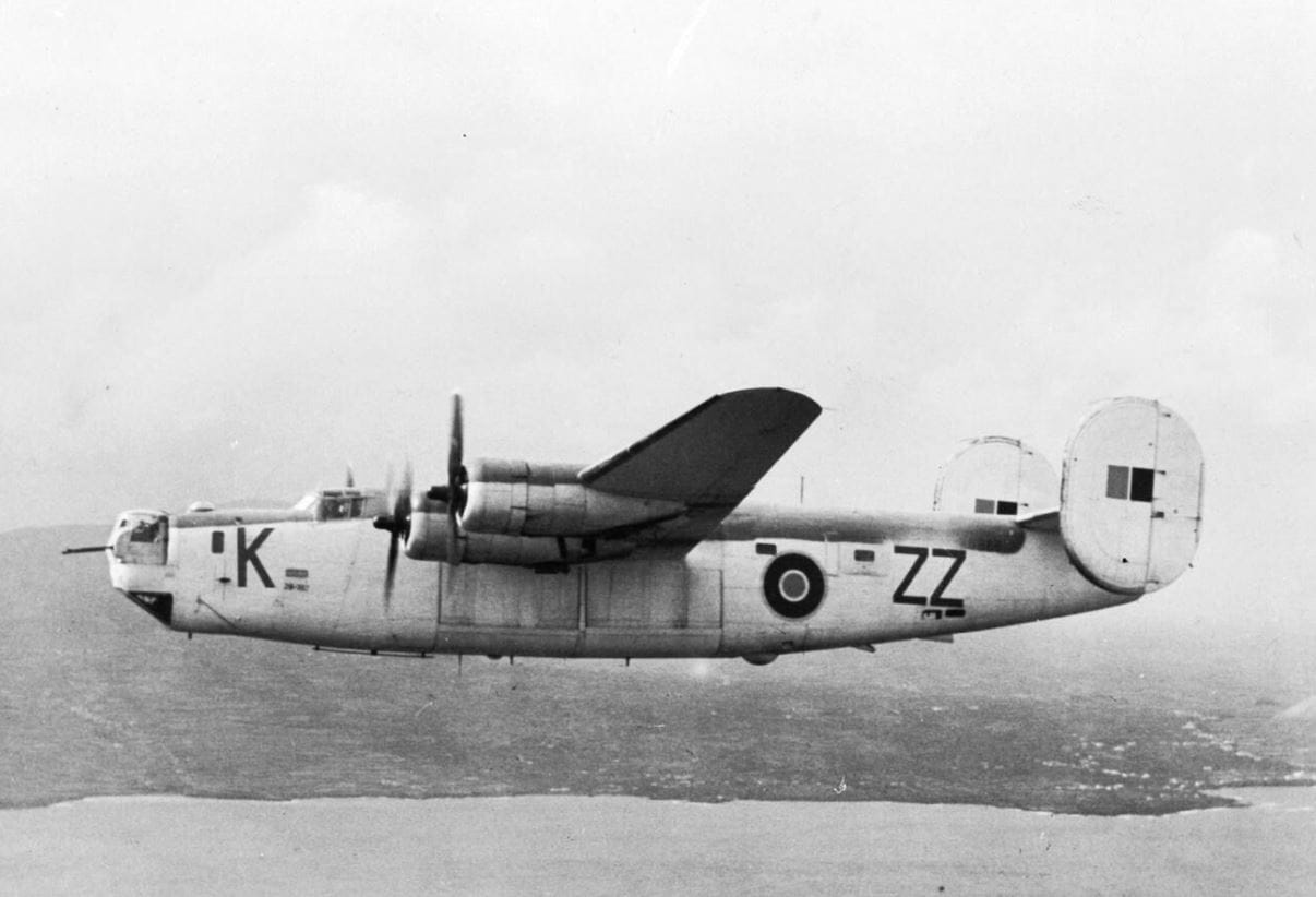 A brit 220. század tengeri felderítésre és járőrözésre használt B-24 Mk VI négymotoros nehézbombázója (Wikimedia Commons)