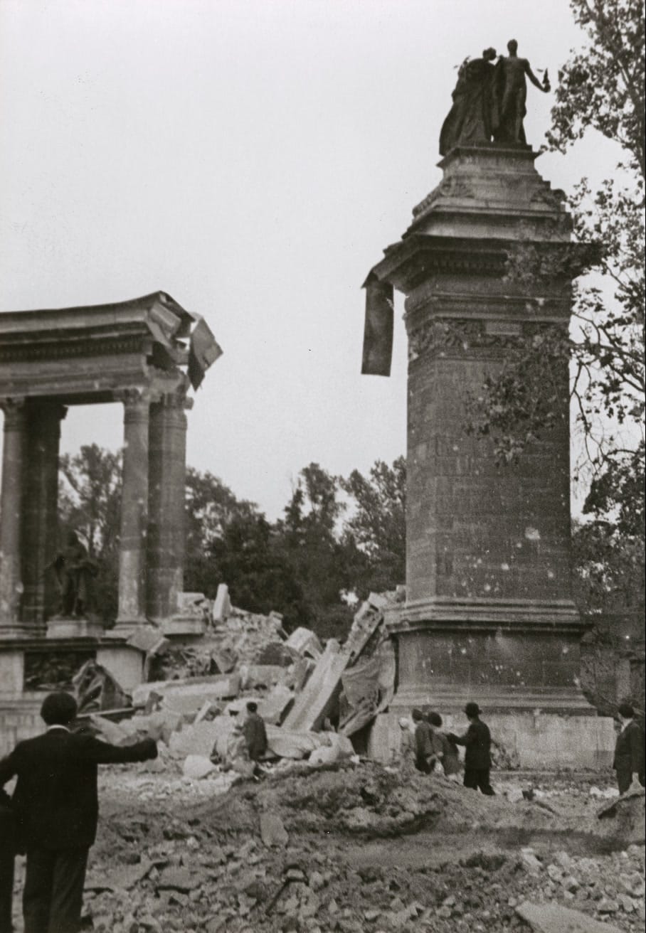 Július 2-án találatot kapott a Millenniumi emlékmű (MNM)