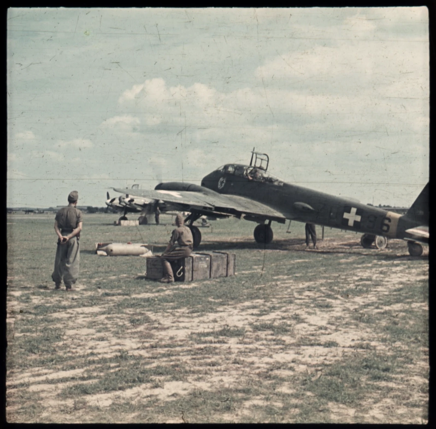 Magyar felségjelzésű Me-210 kétüléses nehéz vadászrepülő és gyorsbombázó (HTM)