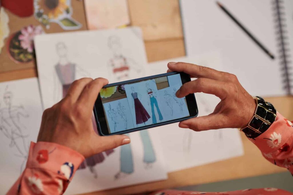 fashion designer scatches for instagram