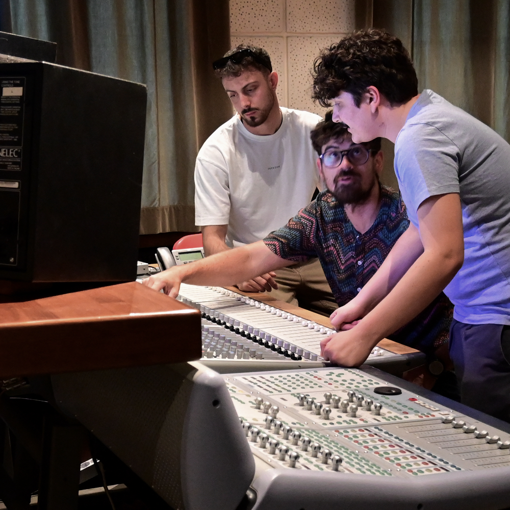 Forte educational deals - Audio student using Forte