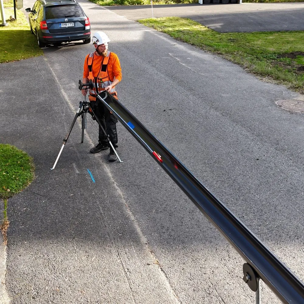 Restak tekemässä sadevesijärjestelmä remonttia