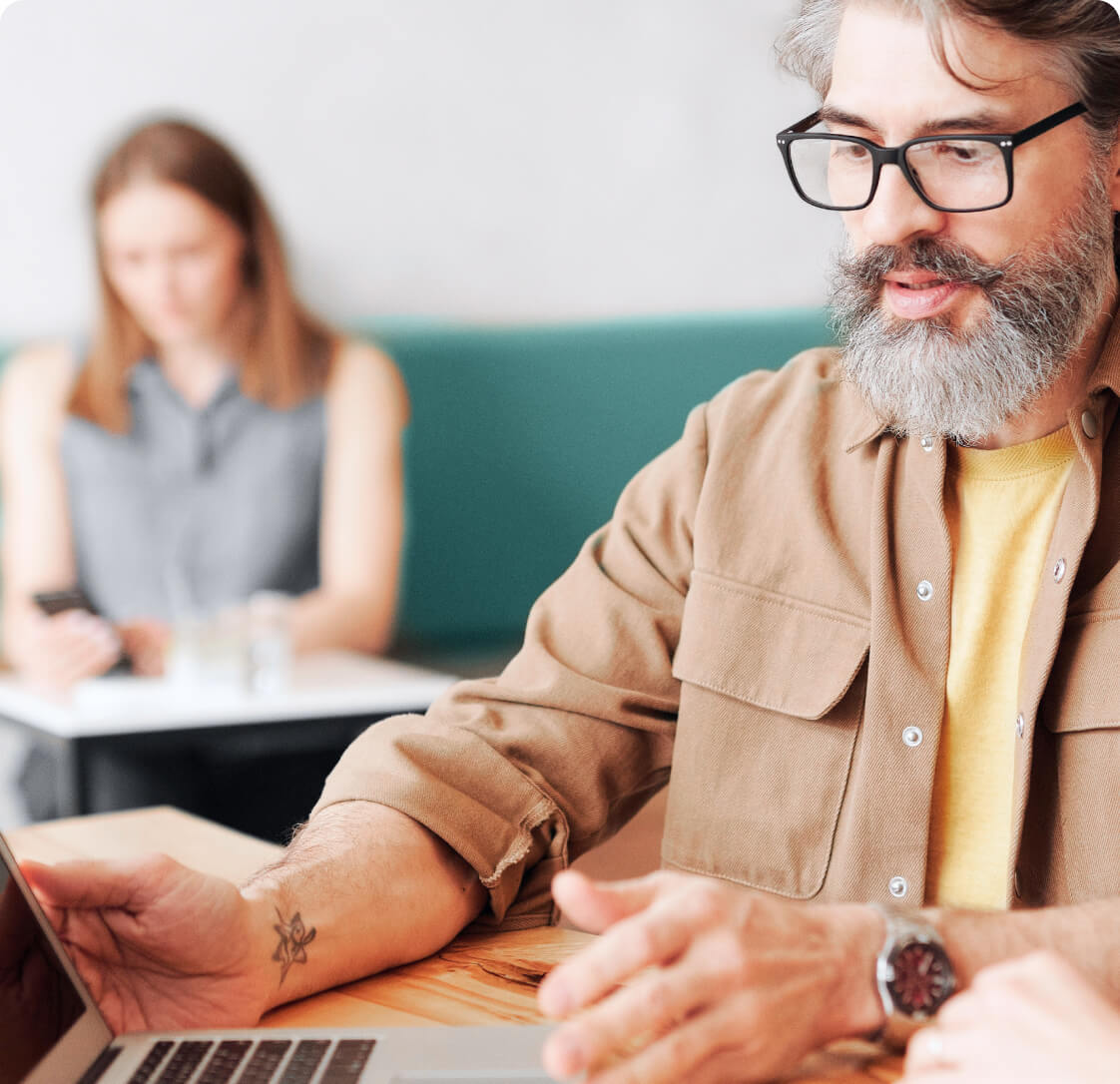 How to save money - 8 simple ways to start saving money every month