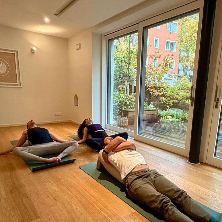 Yoga der Kraft und Ruhe mit Katja