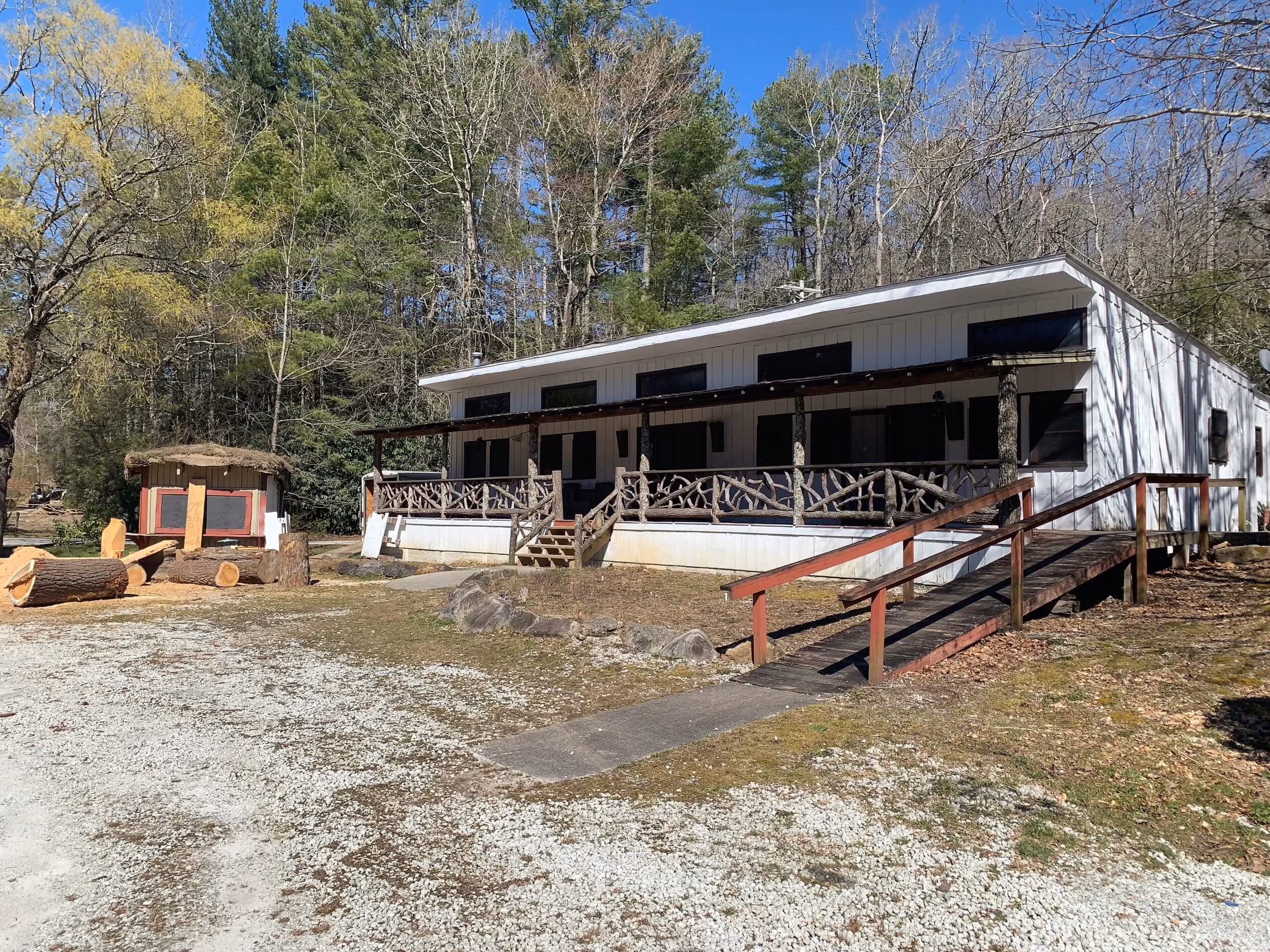 16775 Rosman Hwy