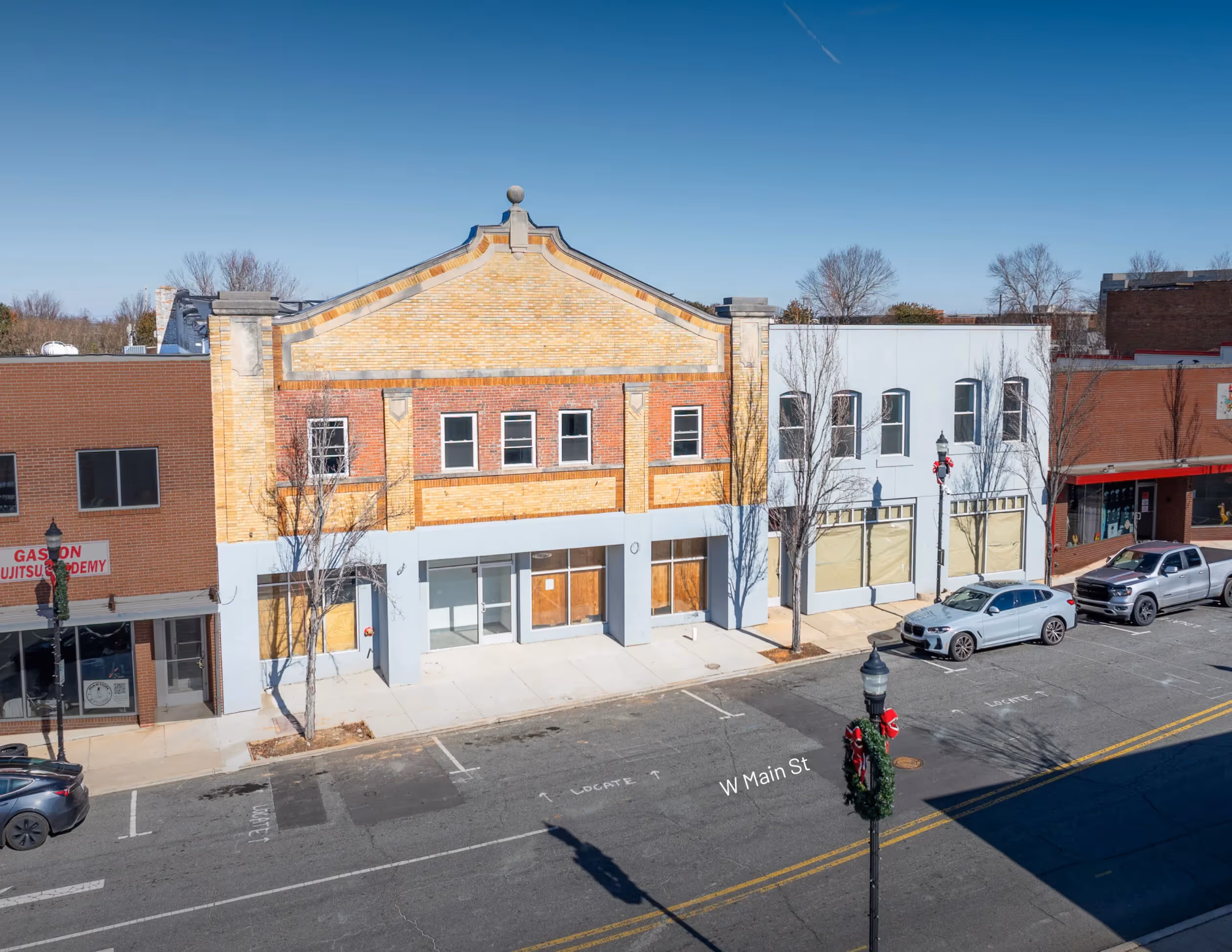 342-350 W Main Ave