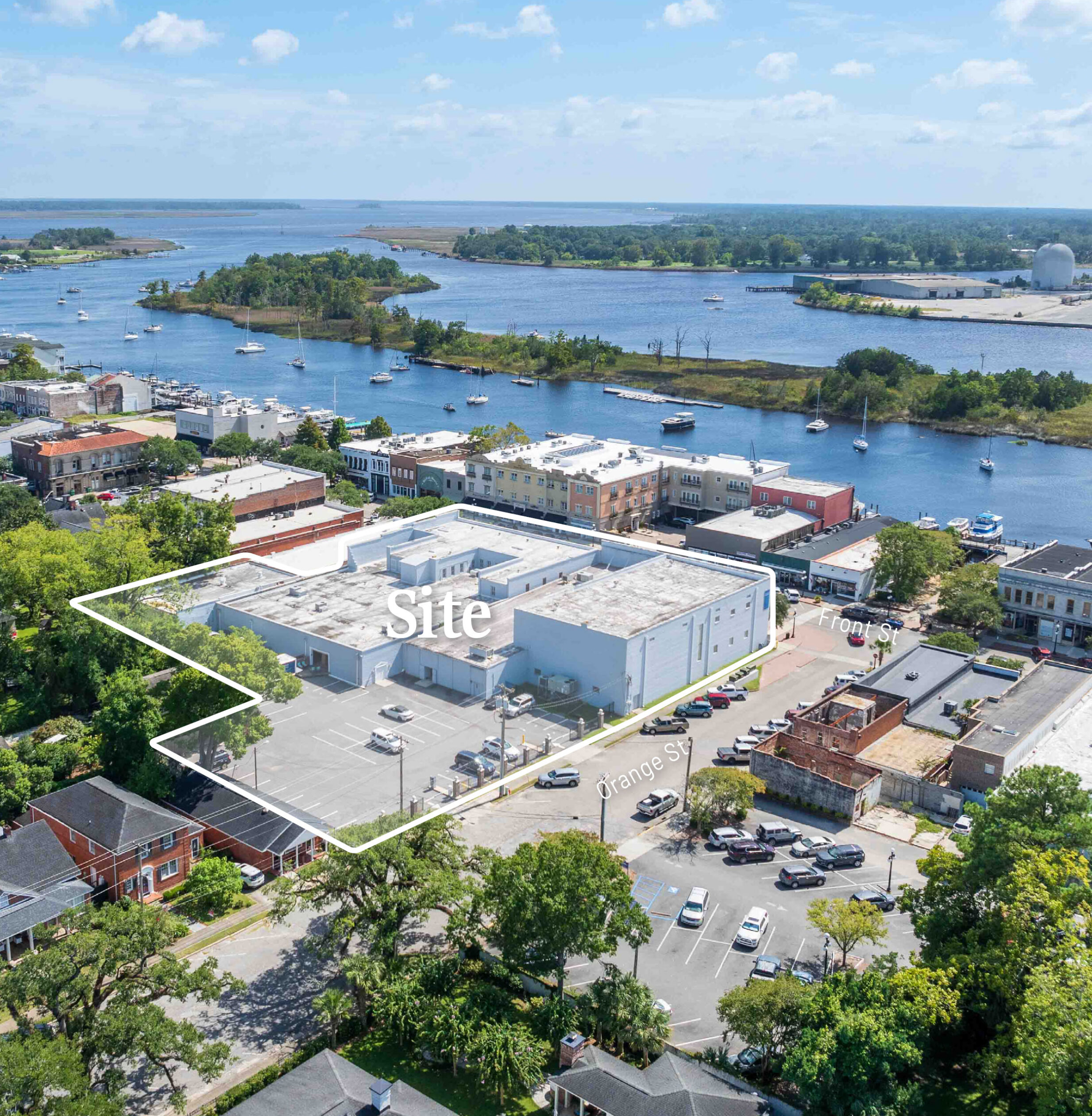 816, 822 and 830 Front St - exterior