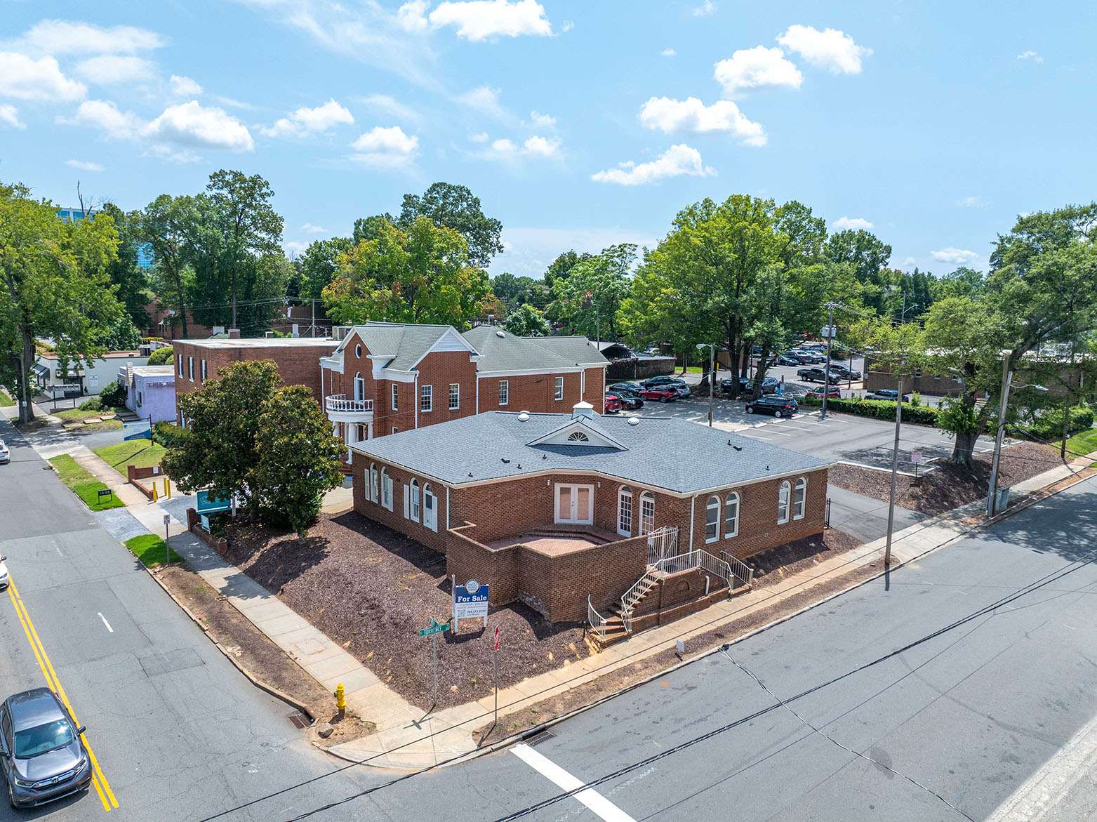 1500 E. 4th Street