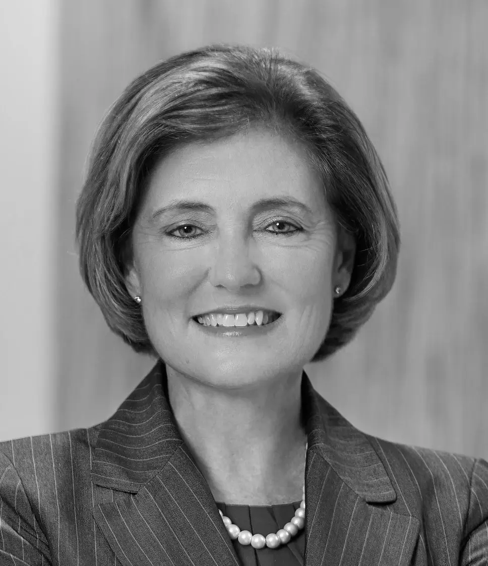 Kim Riley headshot gray