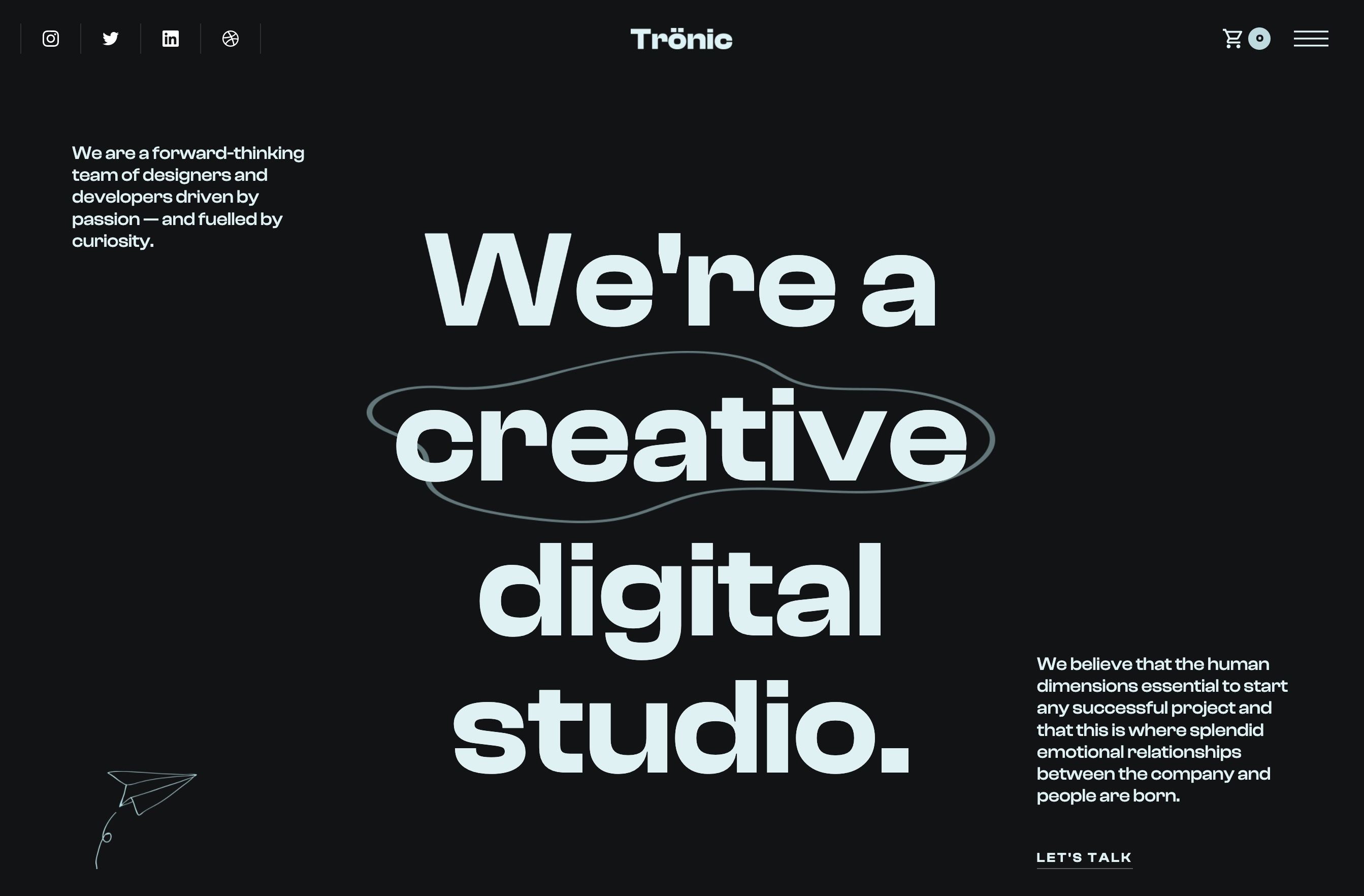 An image of the Trönic website template. It features a giant H1 in the middle with a description on the upper left hand corner. The website is simple with a hidden navigation and small icons for social media.