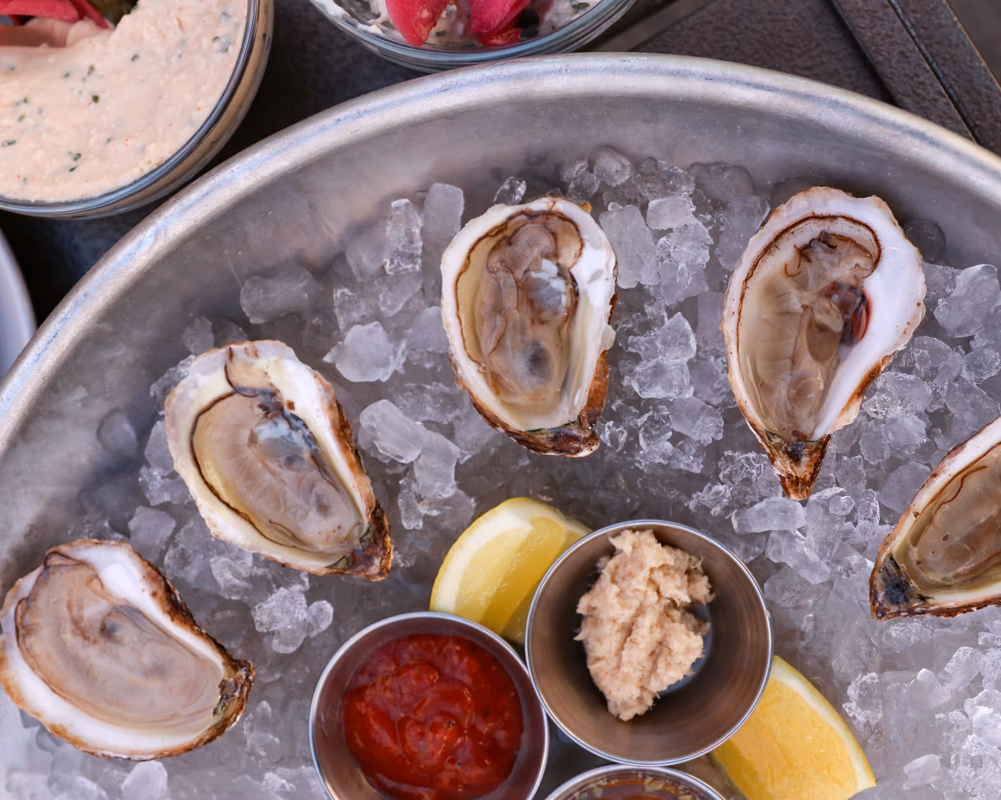 [background image] image of cozy dining area (for a bars & pub)