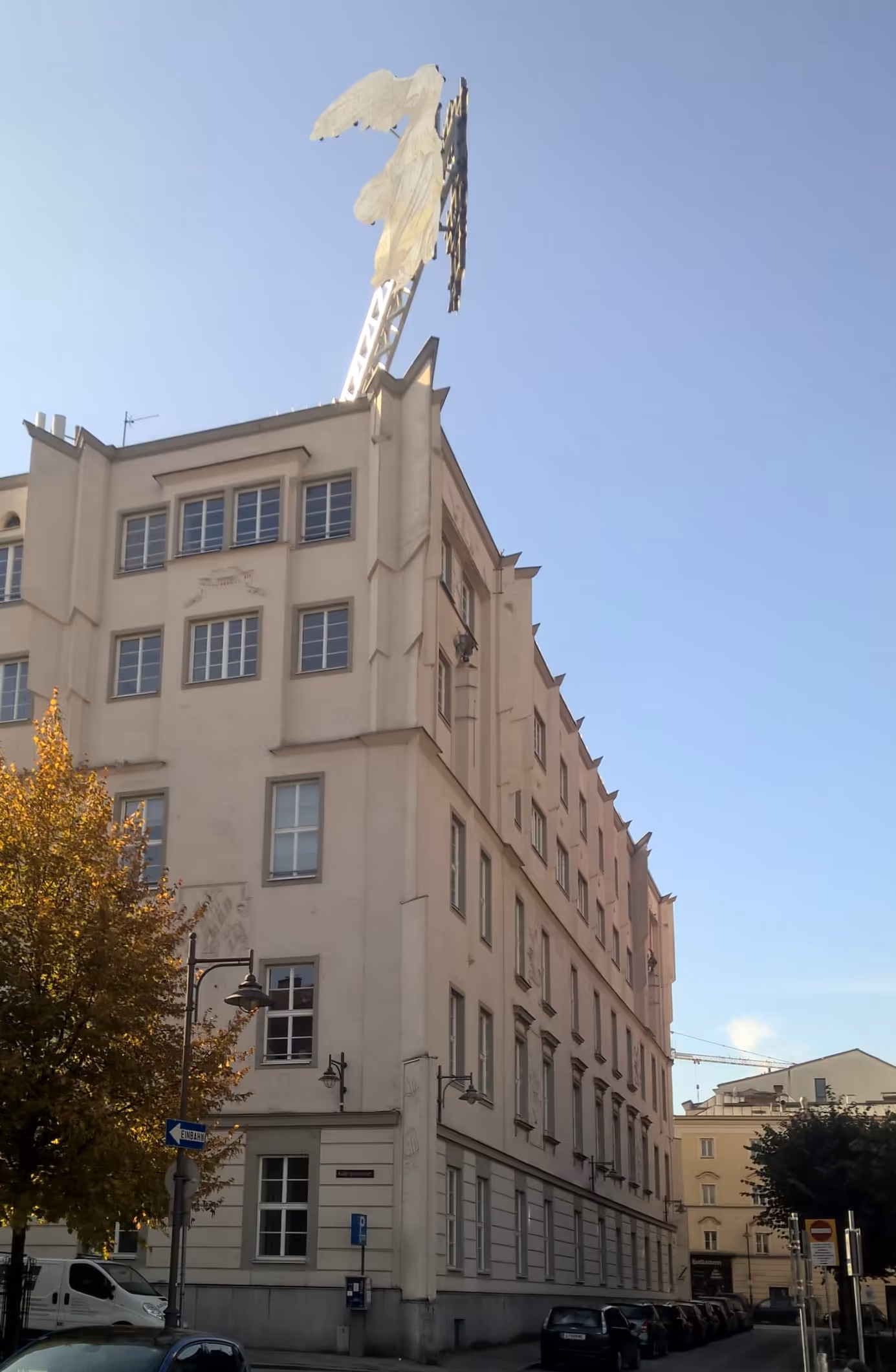 Bild der Nike Skulptur der Linzer Kunstuniversität
