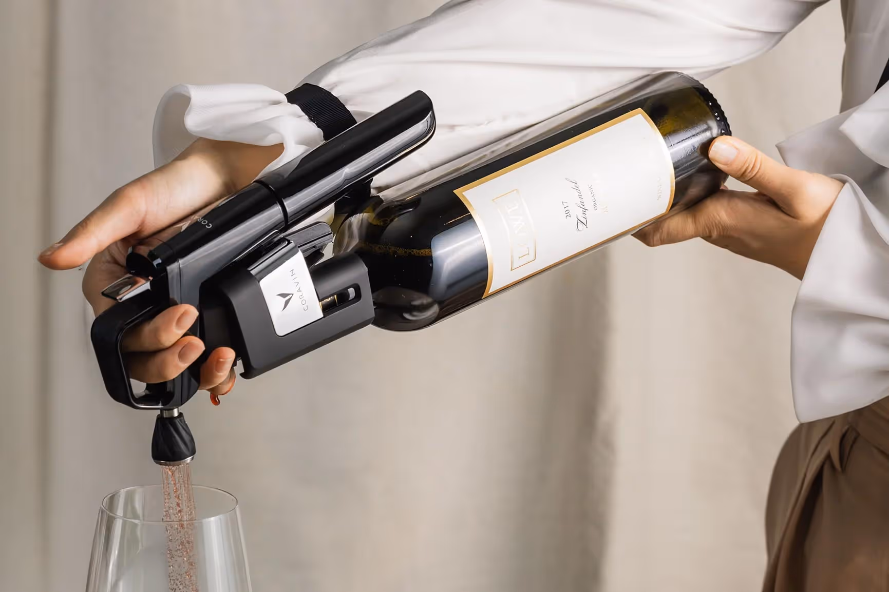 Coravin uses an ultra-thin medical-grade needle that gently passes through the natural cork without damaging it.
