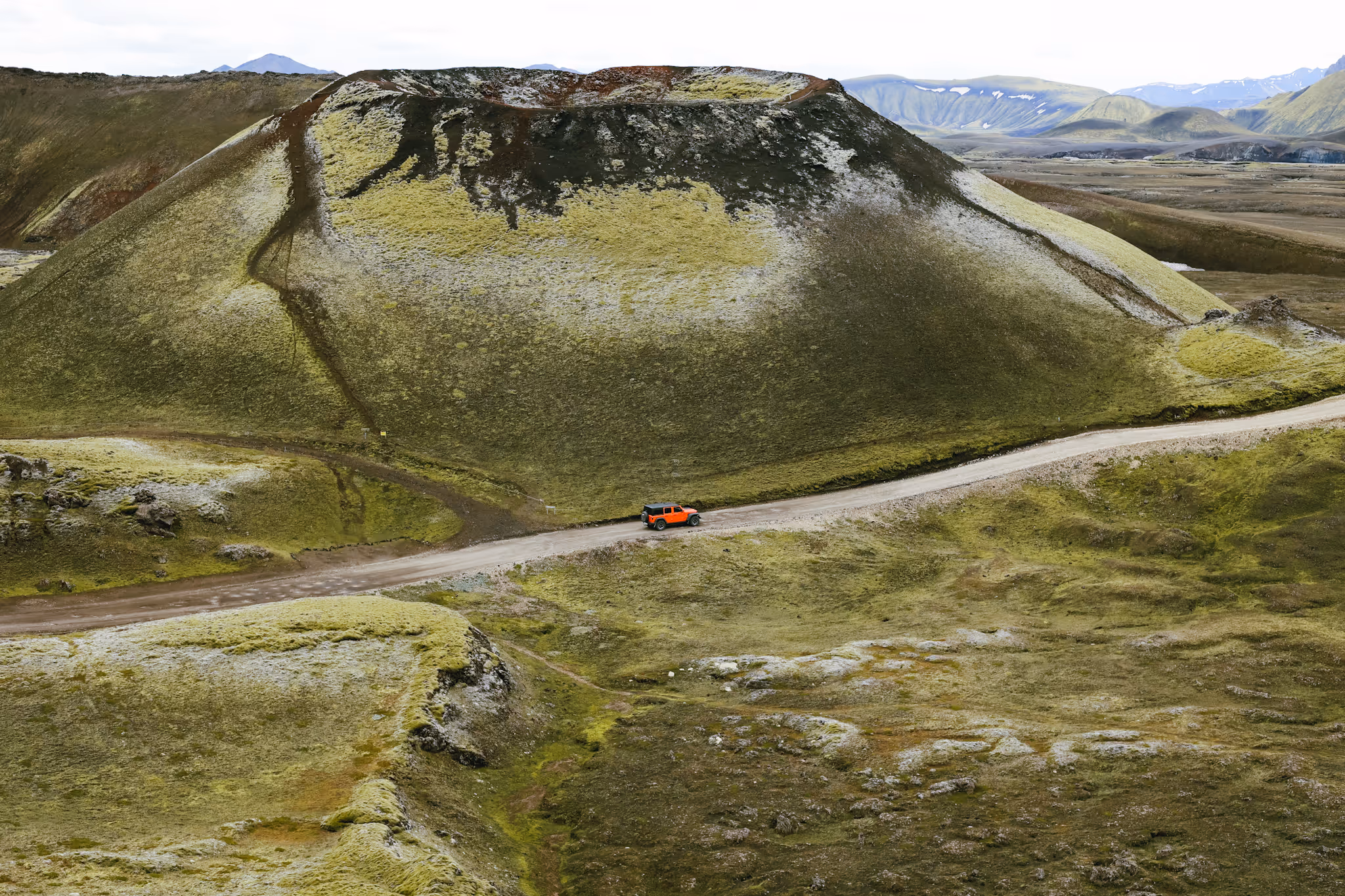 The Golden Fire of Fjallabak: A Masterclass Guide to Landmannalaugar