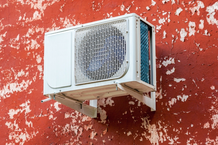 Air-to-air heat pump