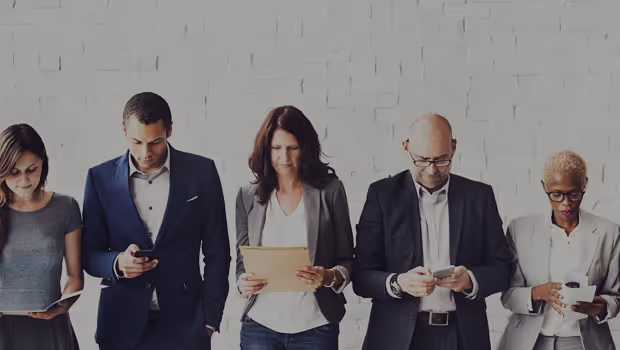 9 Reasons Your Corporate L&D Strategy Needs to Have Mobile Learning