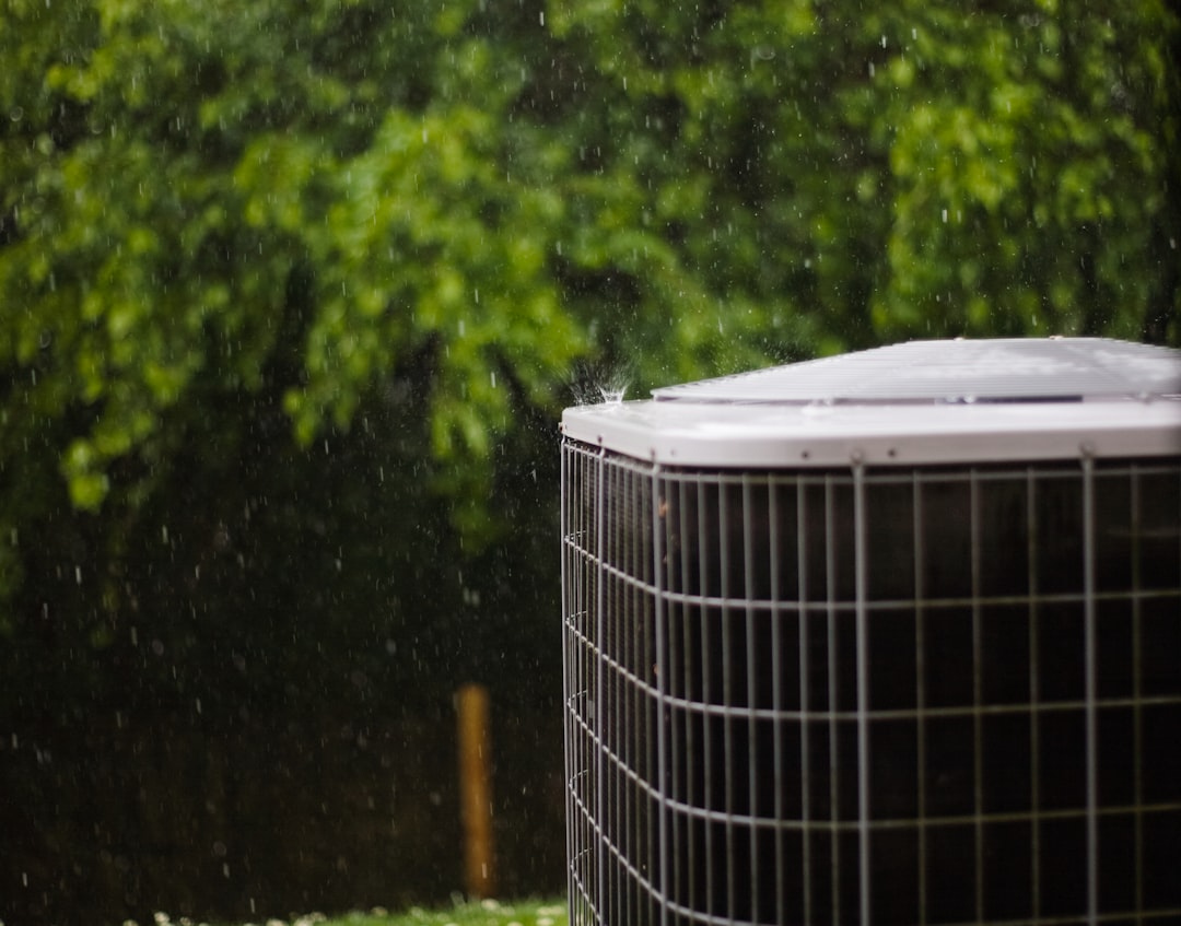 How to Lower AC Bills During Humid Summer Heat