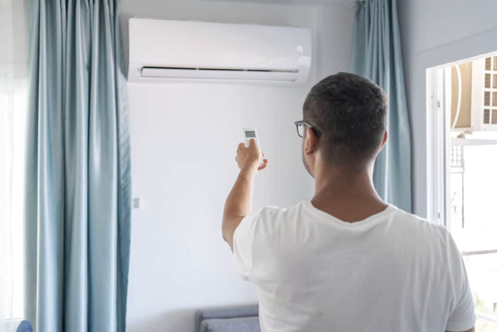 The Benefits of Professional Air Conditioning Maintenance Services