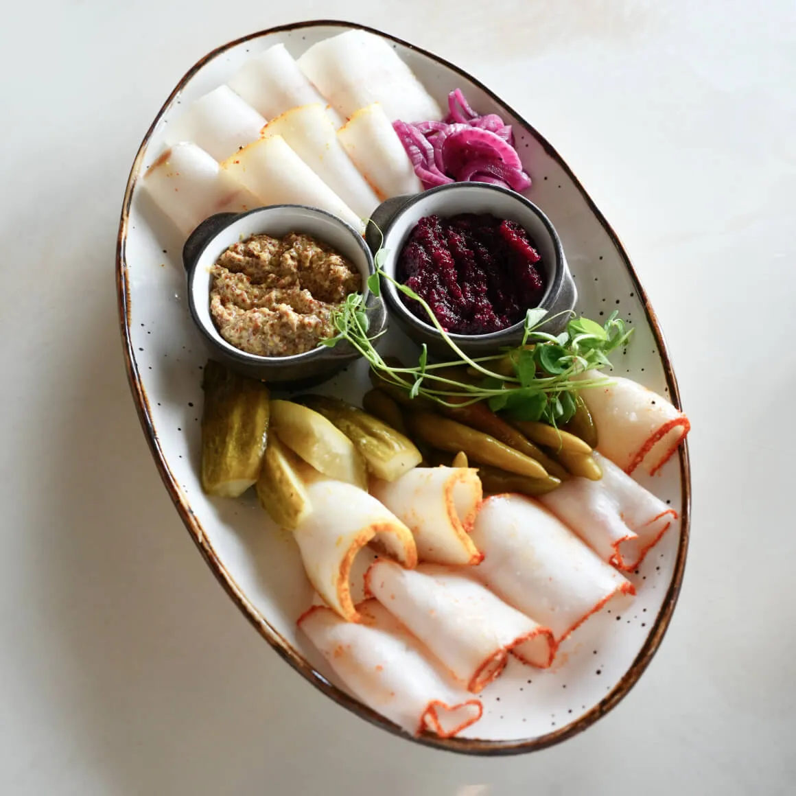 Half Ukrainian Board