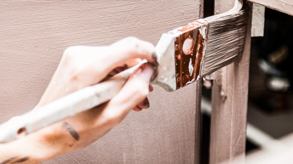 painting window trim​