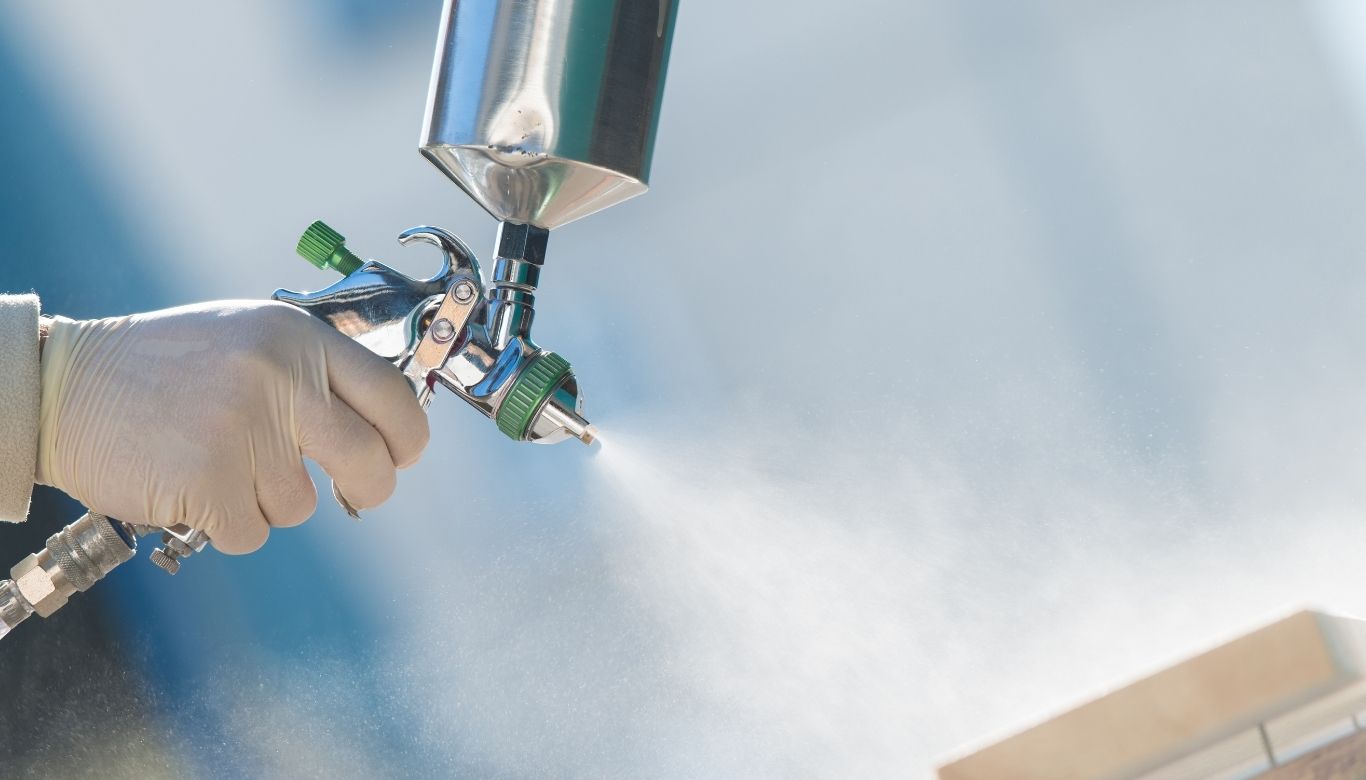 spray painting vs roller painting​