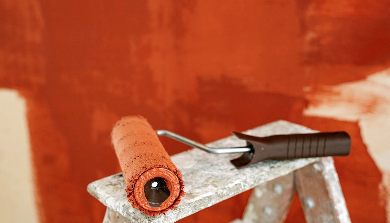 spray painting vs roller painting​