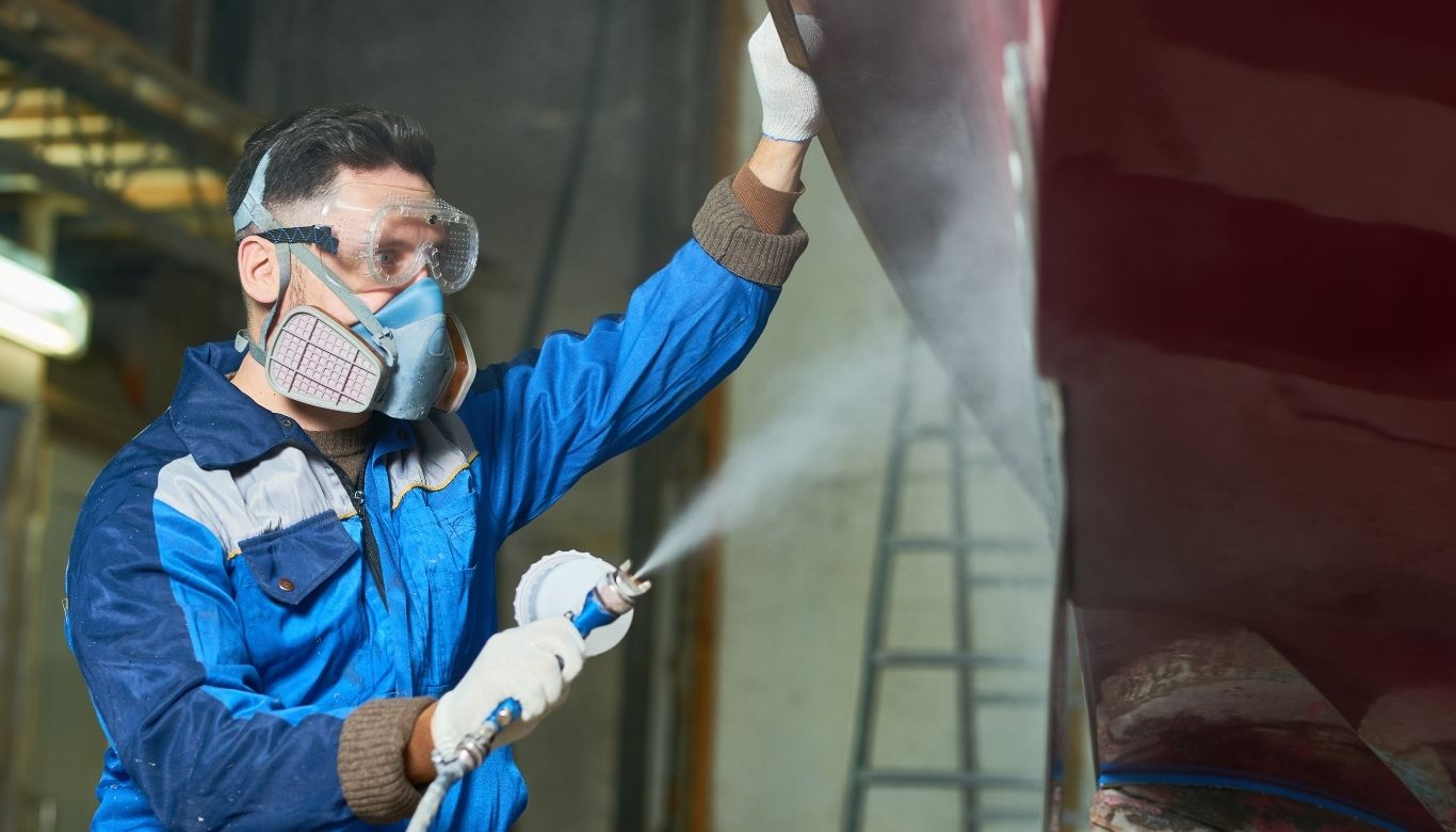 spray painting vs roller painting​