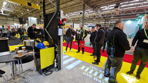 logistics, trade show, intralogistex, bear safety, safety lighting, projected markings, automatic warehouse