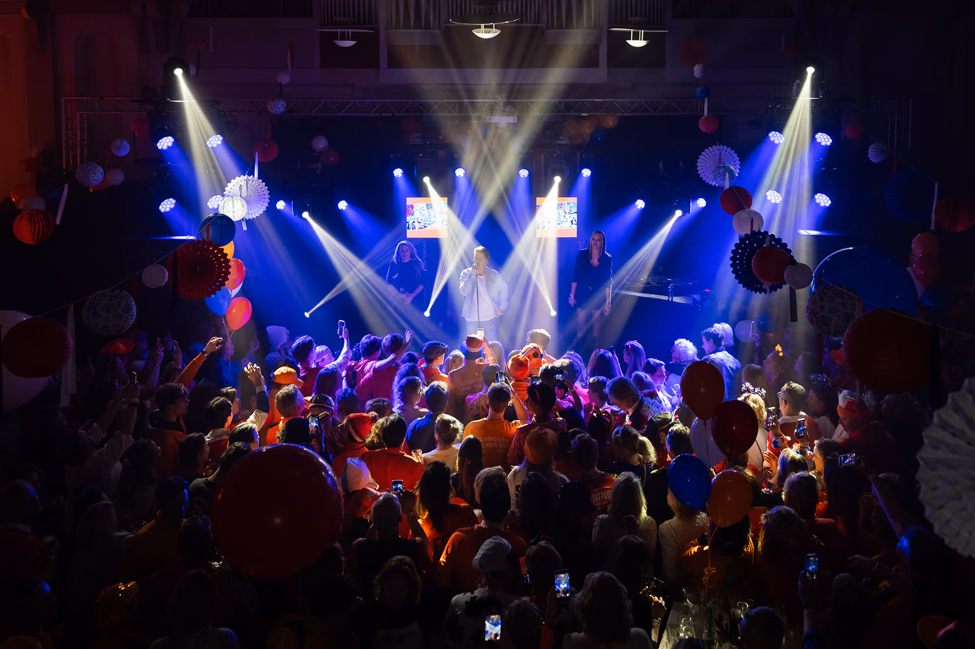 Lichtshow AV techniek verhuur.