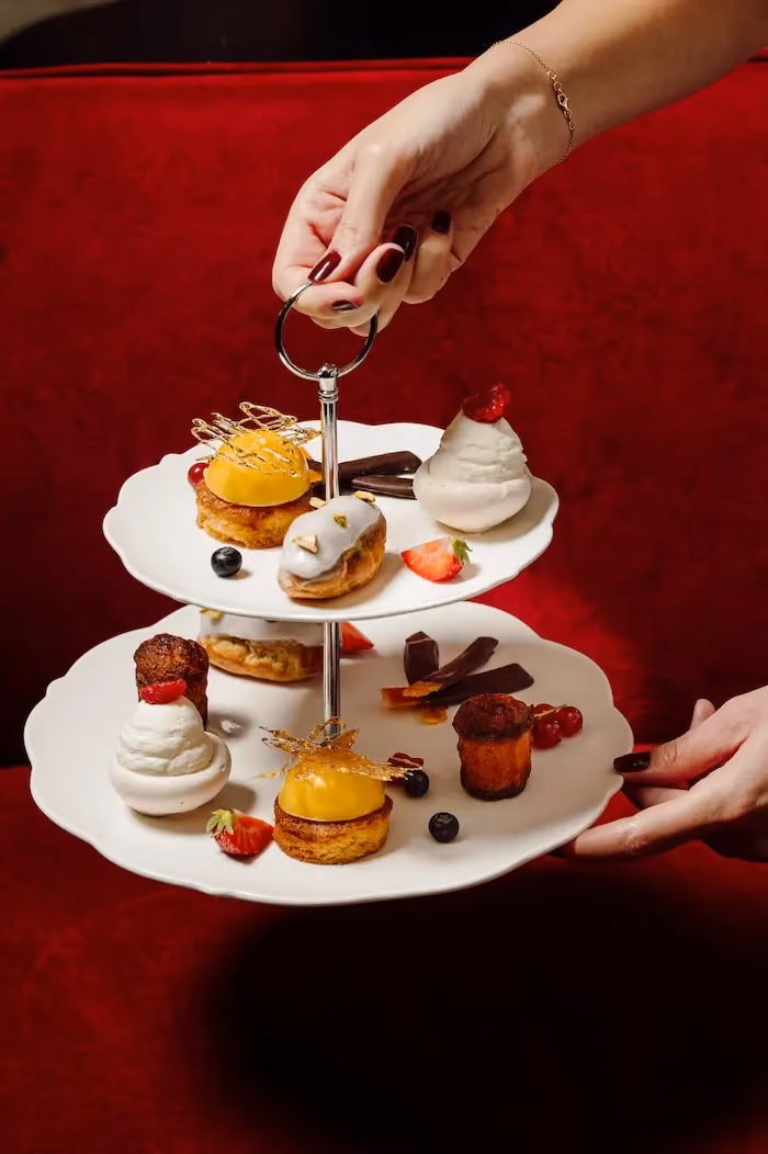 Teatime Paris Bastille