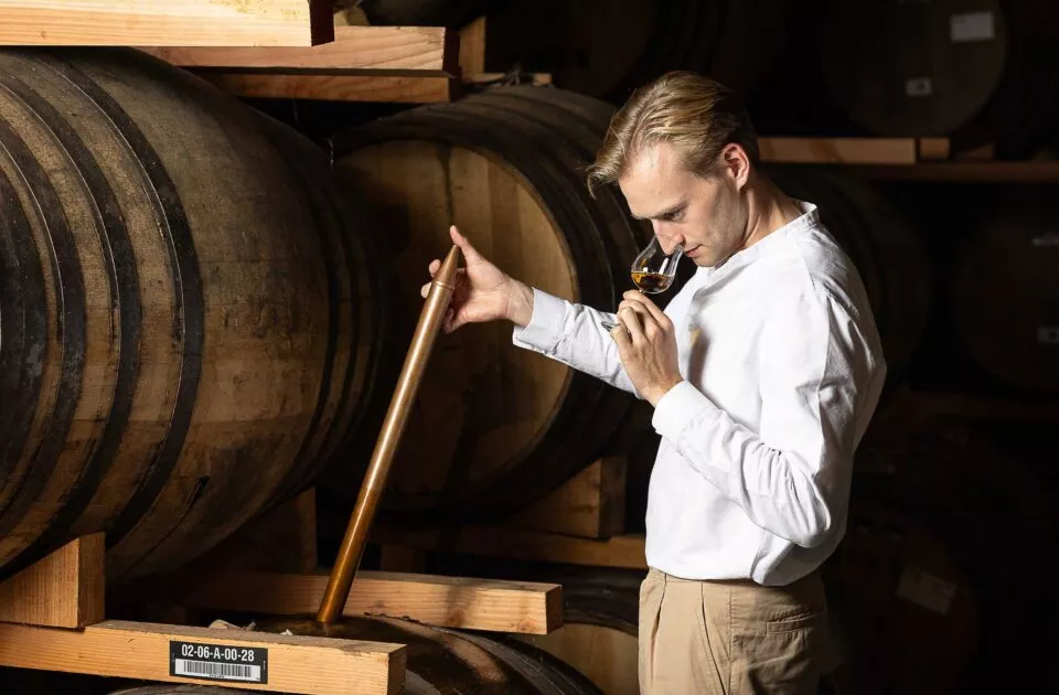 [background image] image of car on a scenic road (for an automotive service)