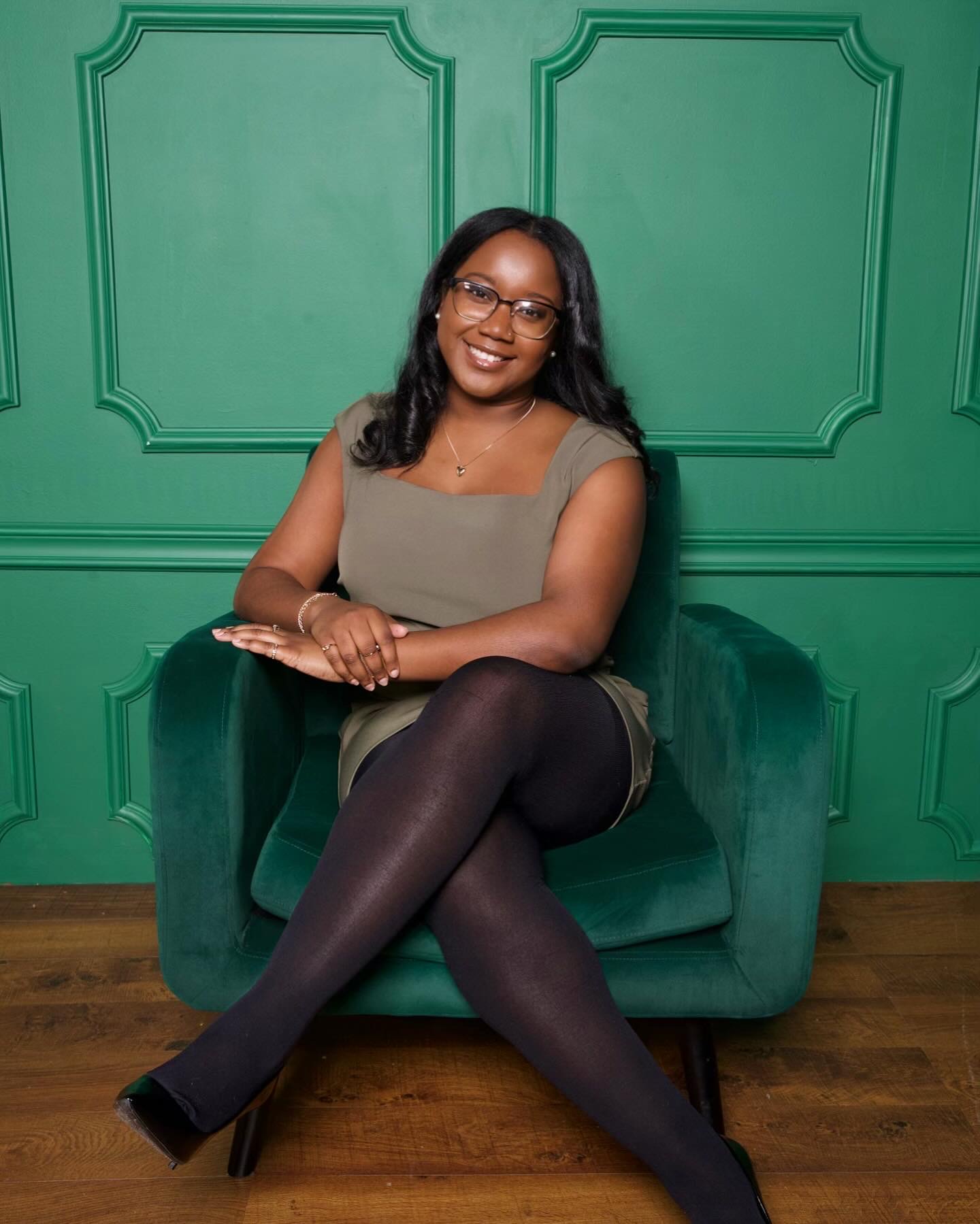 [headshot] image of customer (for a moving & storage company)