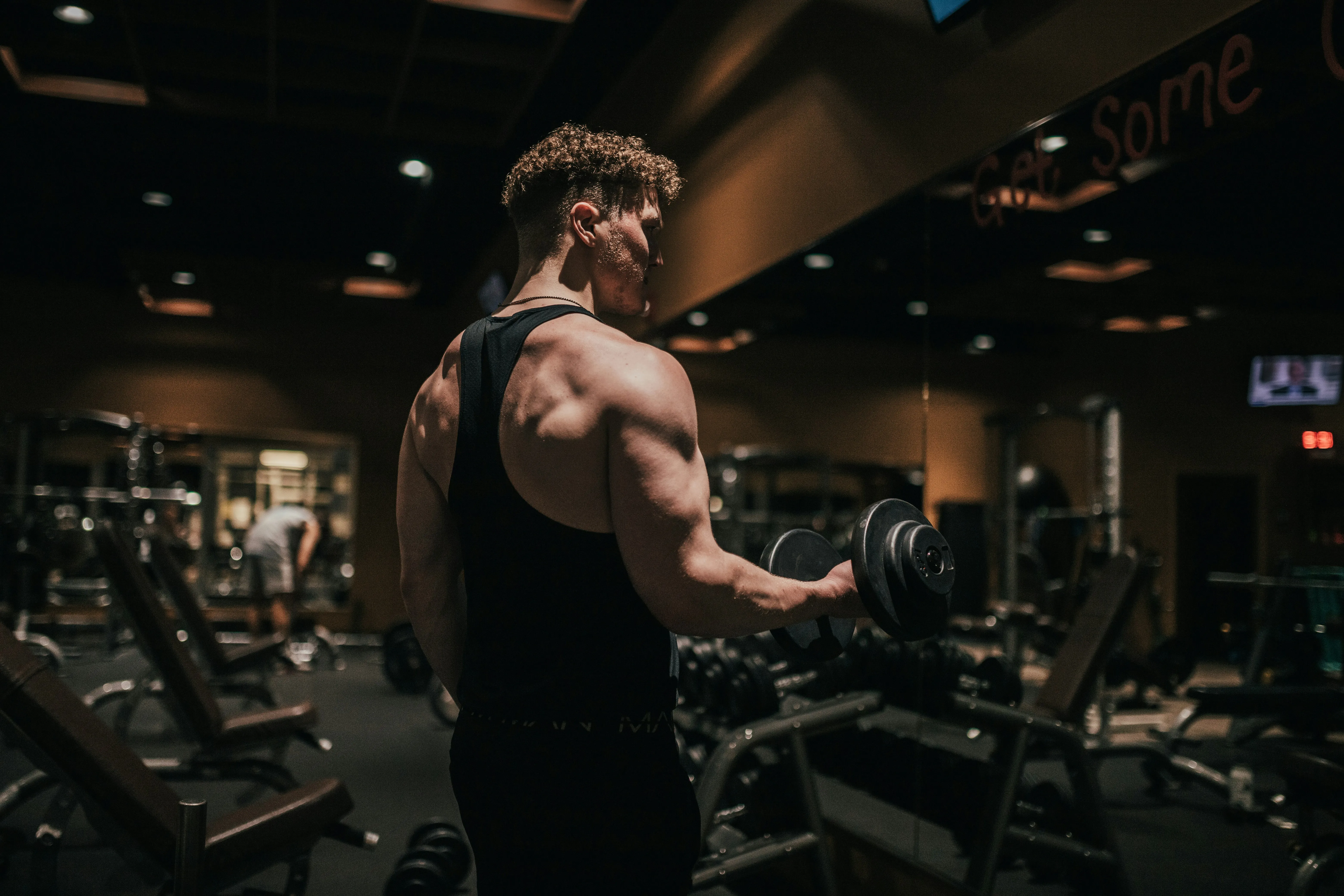 How Many Sets Do You Actually Need to Get Stronger?