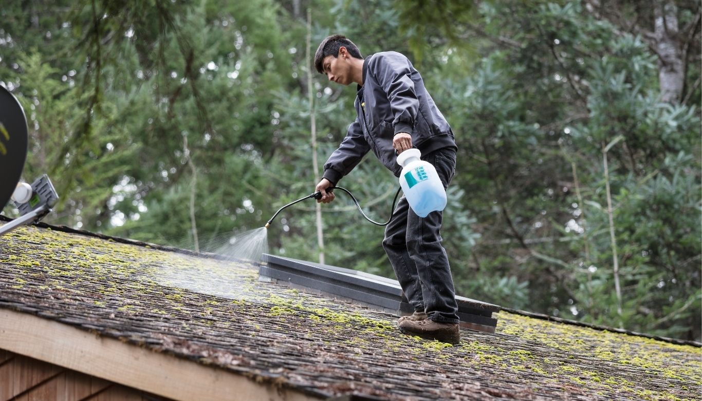 how to remove hard water spots from glass​