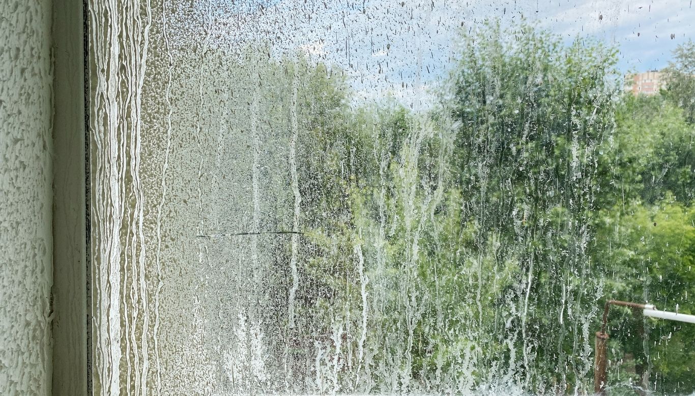 how to remove hard water spots from glass