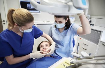 Sugar Land Dentist for Kids Continues to Emphasize Importance of Floss, Despite Recent News Reports