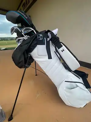 UGC MNML bag image