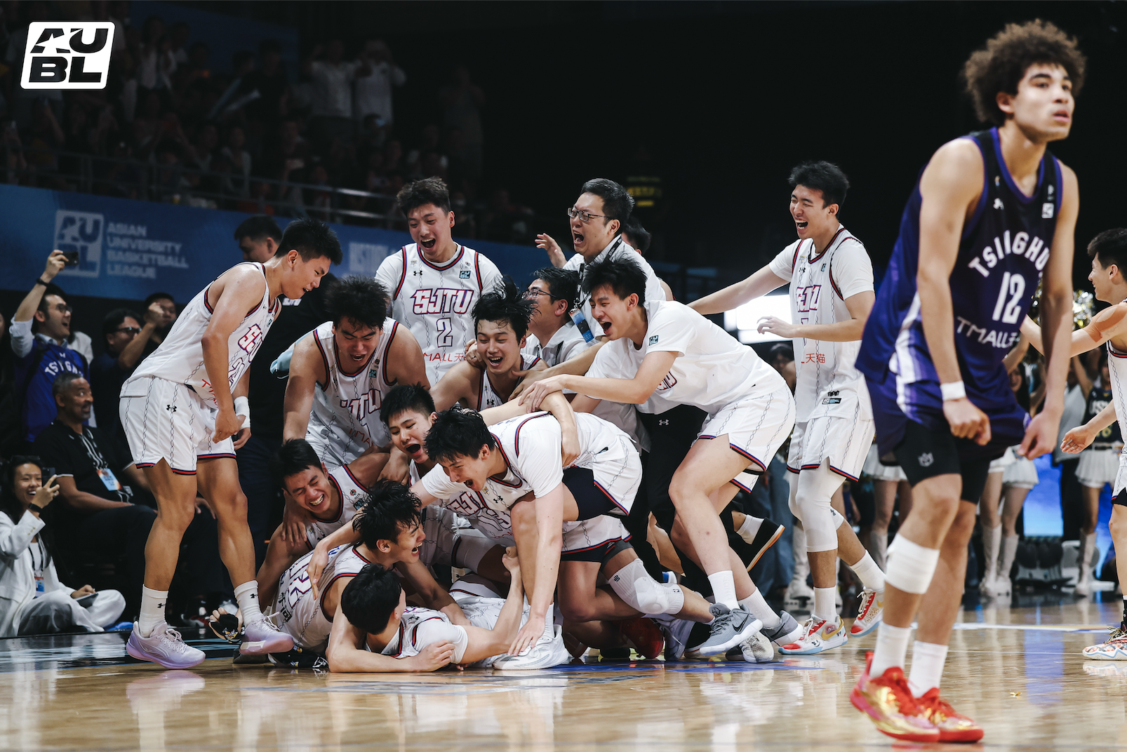 Hu Hui Beats the Buzzer and Chen Tiancan Records AUBL's First Triple-Double as SJTU Stun Tsinghua 84-82 in Overtime