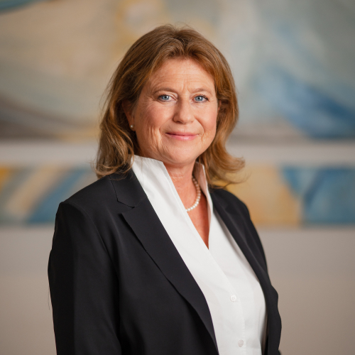 Porträt einer Mitarbeiterin von ABG Partner