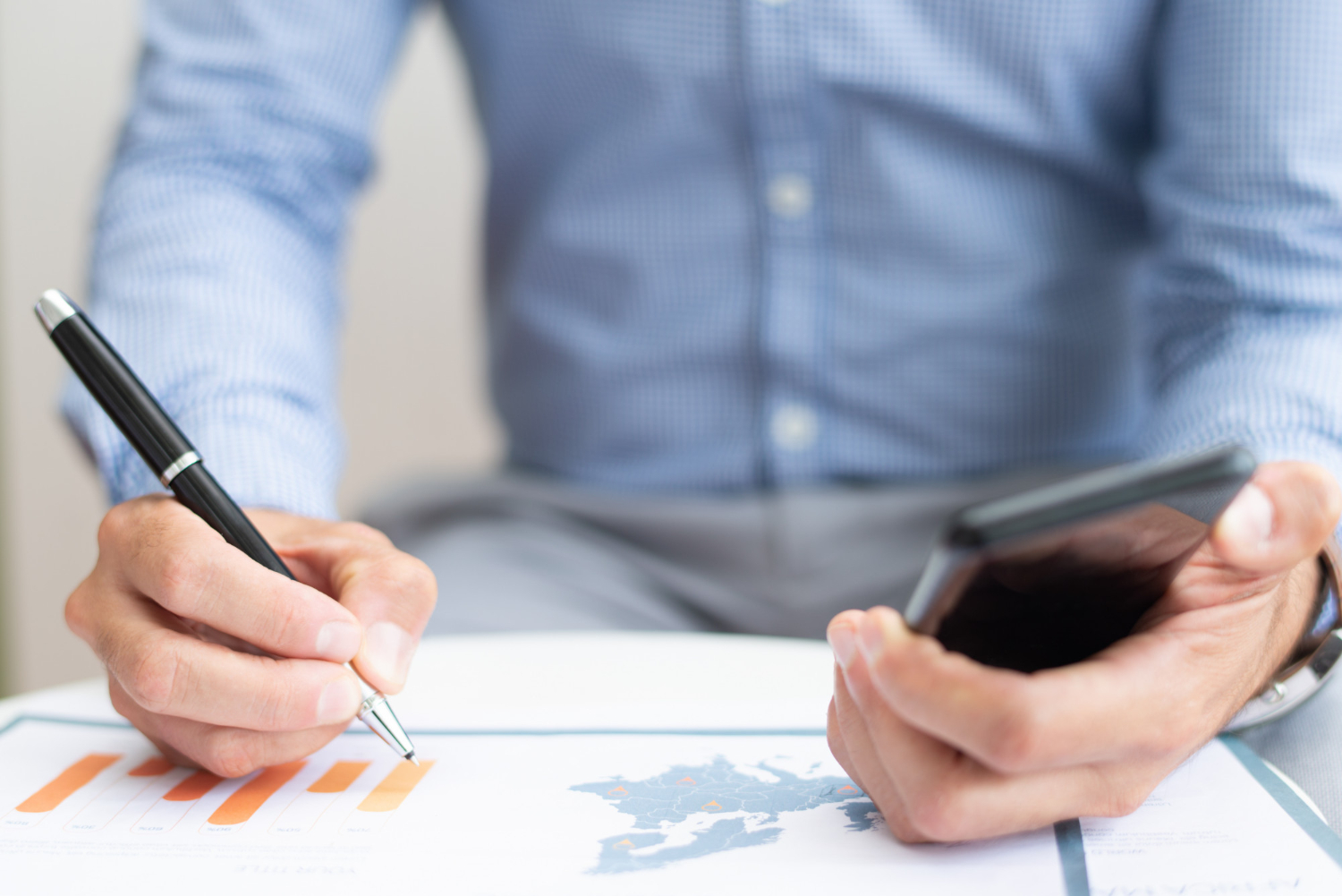 Arbeiten mit Dokumenten und Smartphone