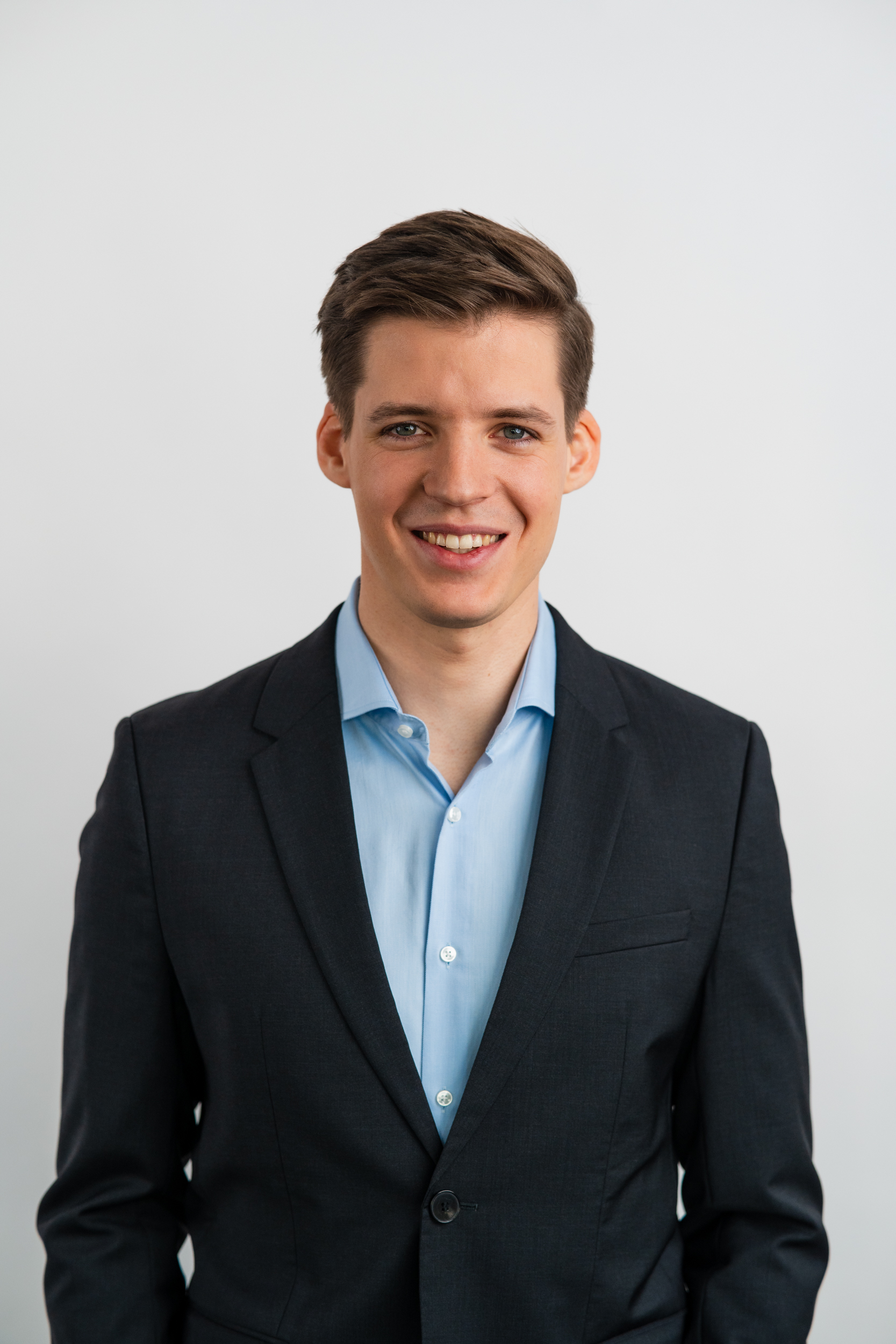 Porträt eines Mitarbeiters von ABG Partner