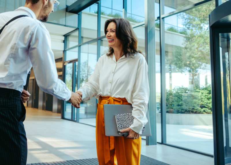 Rencontre de 2 personnes pour un contrat en CDD de reconversion