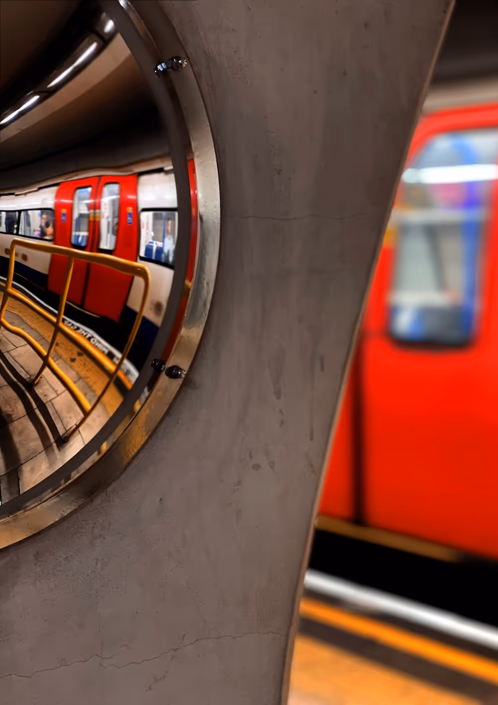Andy Watts Photography - Tube in london 