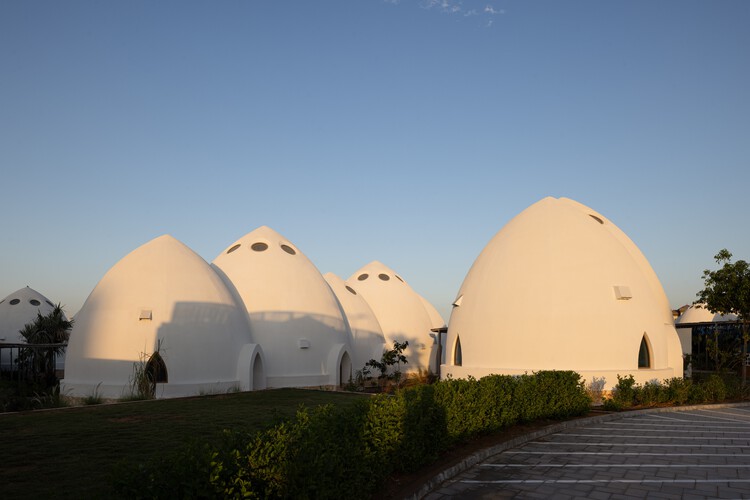 Al Fanar School / EMKAAN | ArchDaily